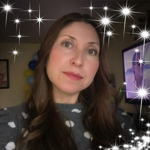 Meet your Posher, Leonor